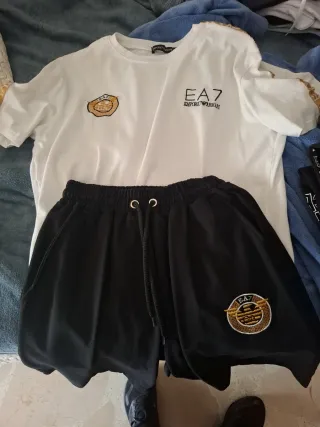 Conjunto EA7 Camiseta y Pantalón Corto