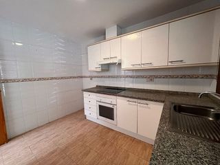 Casa adosada en venta en Mercado en Alicante
