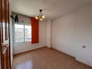 Casa adosada en venta en Mercado en Alicante
