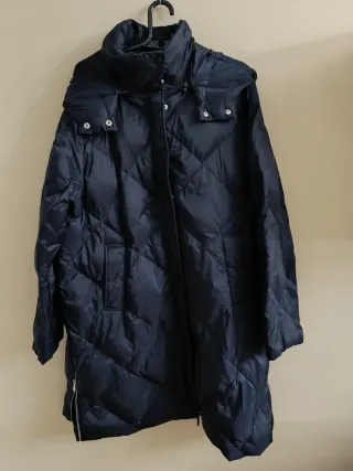 Abrigo plumífero mujer con capucha