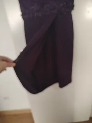 Vestido morado de fiesta