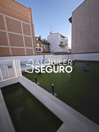 Piso en alquiler en San Isidro - Los Almendros en Alcalá de Henares
