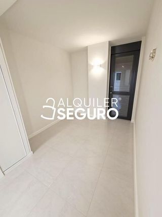 Piso en alquiler en San Isidro - Los Almendros en Alcalá de Henares