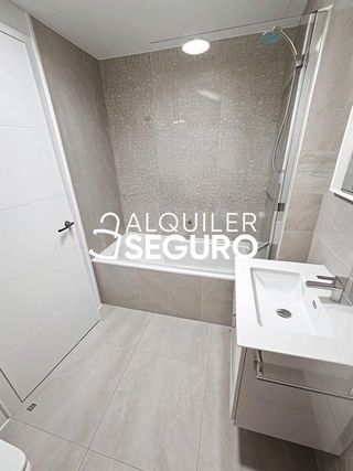 Piso en alquiler en San Isidro - Los Almendros en Alcalá de Henares