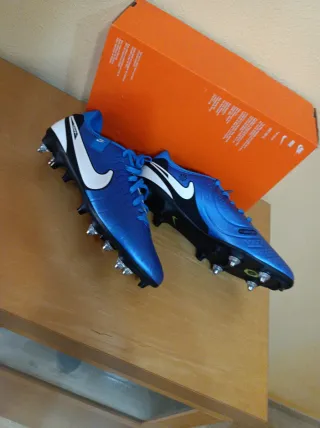 Botas de fútbol Nike azules