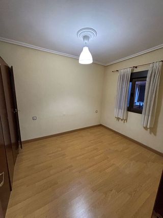 Piso en alquiler en Natahoyo en Gijón