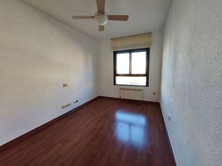 Piso en alquiler en Garbinet en Alicante