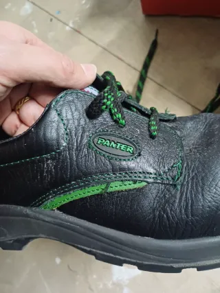 Zapatos de seguridad PANTER negros y verdes