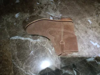 Botas de piel marrones