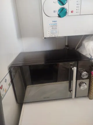 Microondas con grill en buen estado