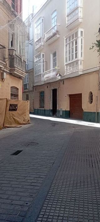 Garaje en venta en Centro Histórico - Plaza España en Cádiz