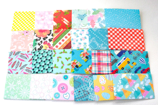 Sobres pequeños hechos a mano para regalos o notas