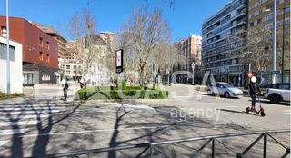 Garaje en venta en Pº Zorrilla - Cuatro de Marzo en Valladolid