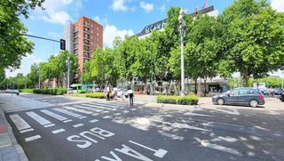 Garaje en venta en Pº Zorrilla - Cuatro de Marzo en Valladolid