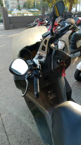 Vendo moto para despiece en buen estado todo