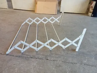 Tendedero extensible metálico blanco