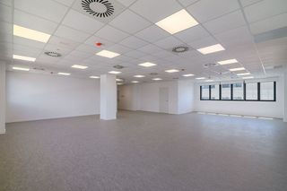 Oficina en alquiler en Sant Just Desvern