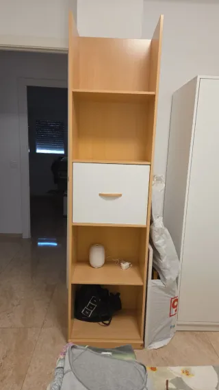 Estantería  Madera y Blanco...Me urge muchisimo