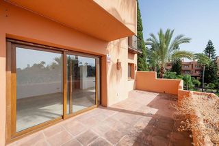 Casa adosada en venta en Calahonda en Mijas