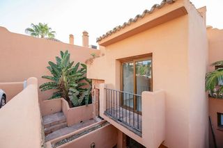 Casa adosada en venta en Calahonda en Mijas