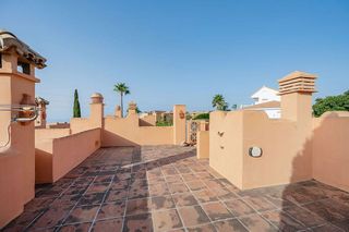 Casa adosada en venta en Calahonda en Mijas