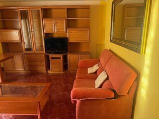 Piso en alquiler en PAU 2-600 en Puertollano