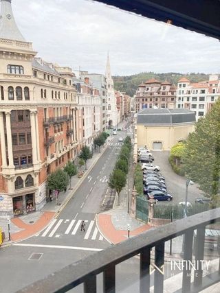 Piso en alquiler en Indautxu en Bilbao