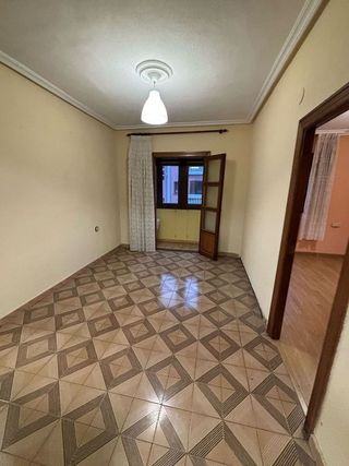 Piso en alquiler en Laviada en Gijón