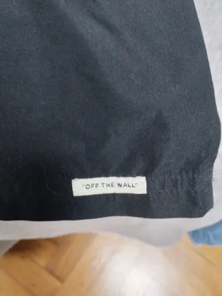 Cortavientos Vans Negro y Gris