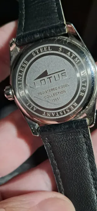Reloj Lotus Multifunción Negro y Plateado