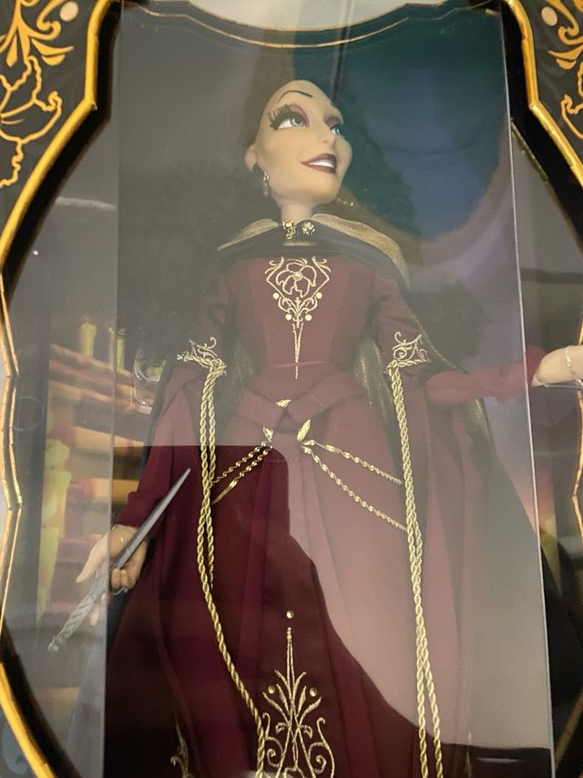 Muñeca Disney Edición Limitada Mother Gothel