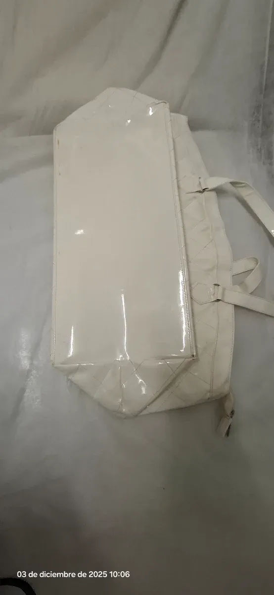 Bolso grande acolchado branco pertegaz