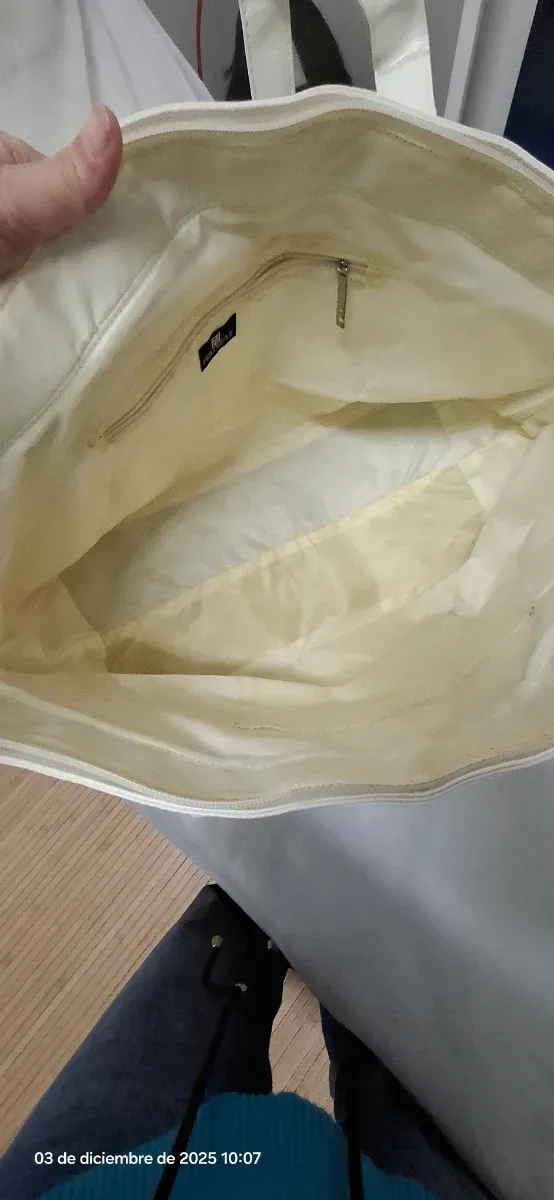 Bolso grande acolchado branco pertegaz