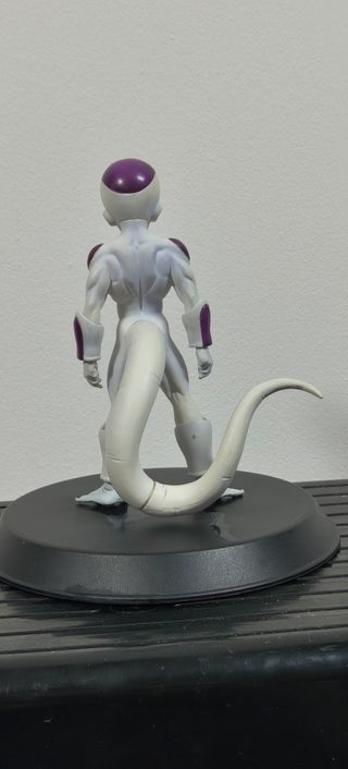 Figura Freezer Forma Final - Dragon Ball