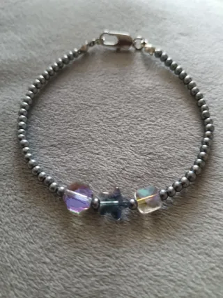 Pulsera hecha a mano