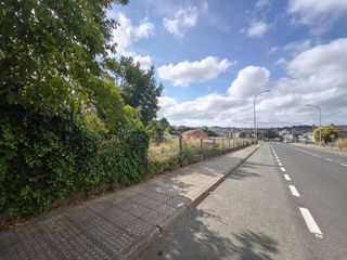 Terreno en venta en Lalín