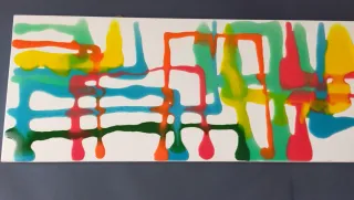 Scultura da appendere astratta colorata