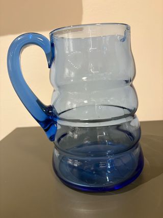 Bella y antigua Jarra de cristal estilo arteco