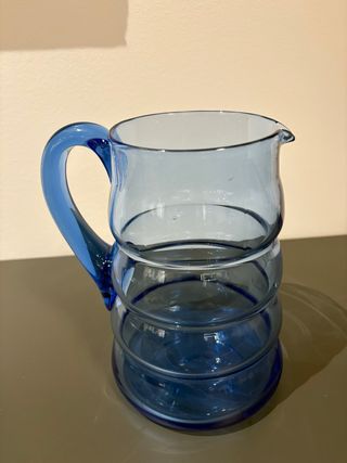 Bella y antigua Jarra de cristal estilo arteco