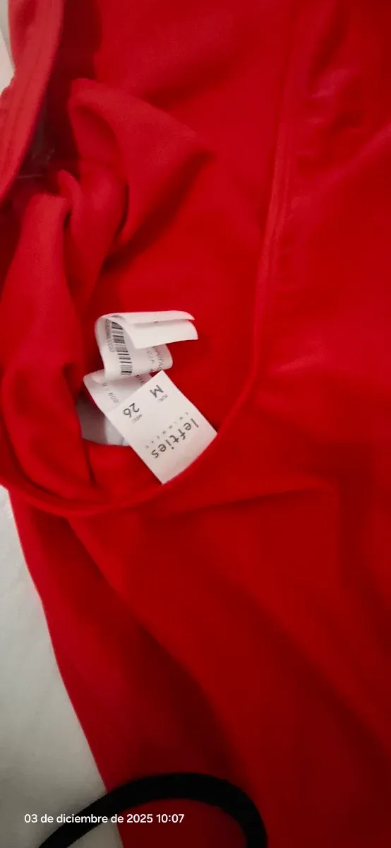 Maiô vermelho feminino Malibu