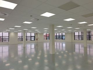 Oficina en alquiler en Zona Industrial en Prat de Llobregat, El