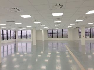 Oficina en alquiler en Zona Industrial en Prat de Llobregat, El