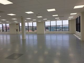Oficina en alquiler en Zona Industrial en Prat de Llobregat, El