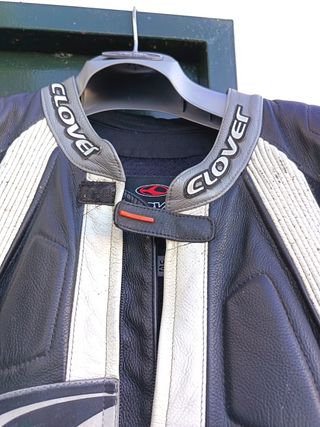 Mono de cuero para motos