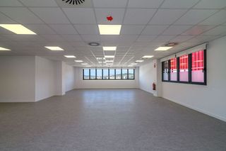 Oficina en alquiler en Sant Just Desvern