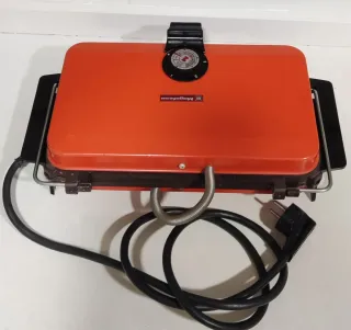 Plancha MAGEFESA Roja