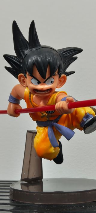 Figura Goku Dragon Ball con bastón