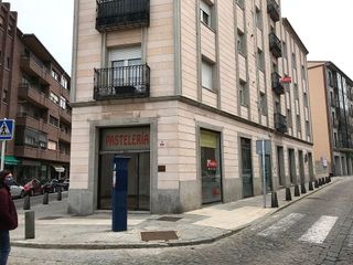 Local comercial en alquiler en Centro en Ávila