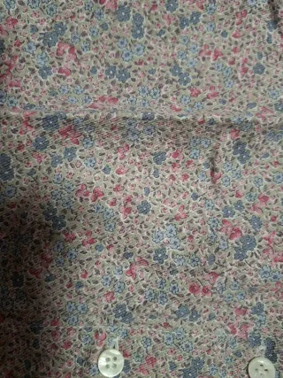 Blusa neck & neck floral gris, rosa y azul