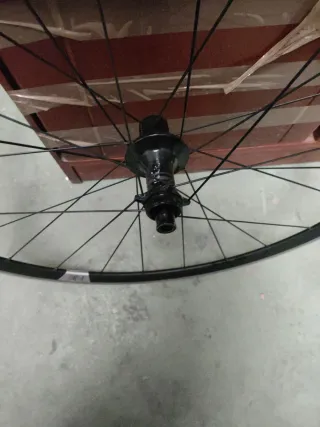 Rueda trasera para freno de disco